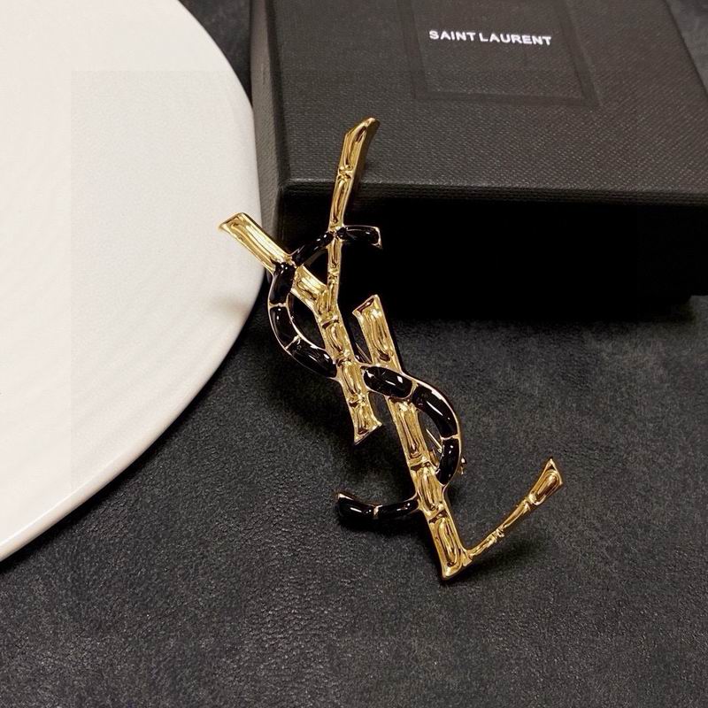 YSL Brooch 01yxx38